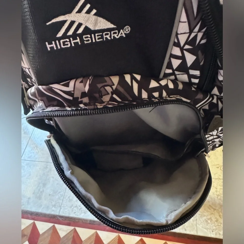 High Sierra Swerve Laptop Backpack, Geo Weave/Black, 19 x 13 x 7.75-Inch